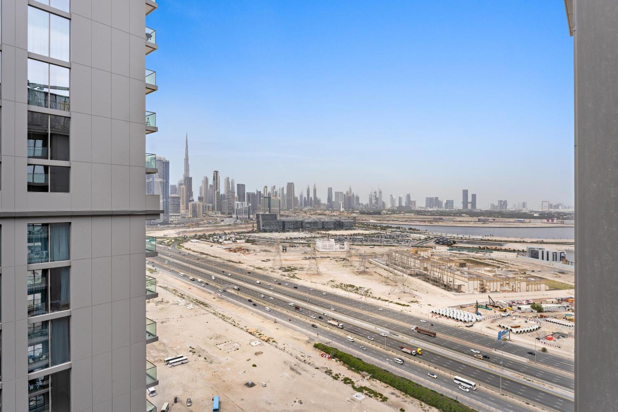 Beautiful 2 Bedroom Next To Business Bay - Sobha Creek Vista Dubai Eksteriør bilde